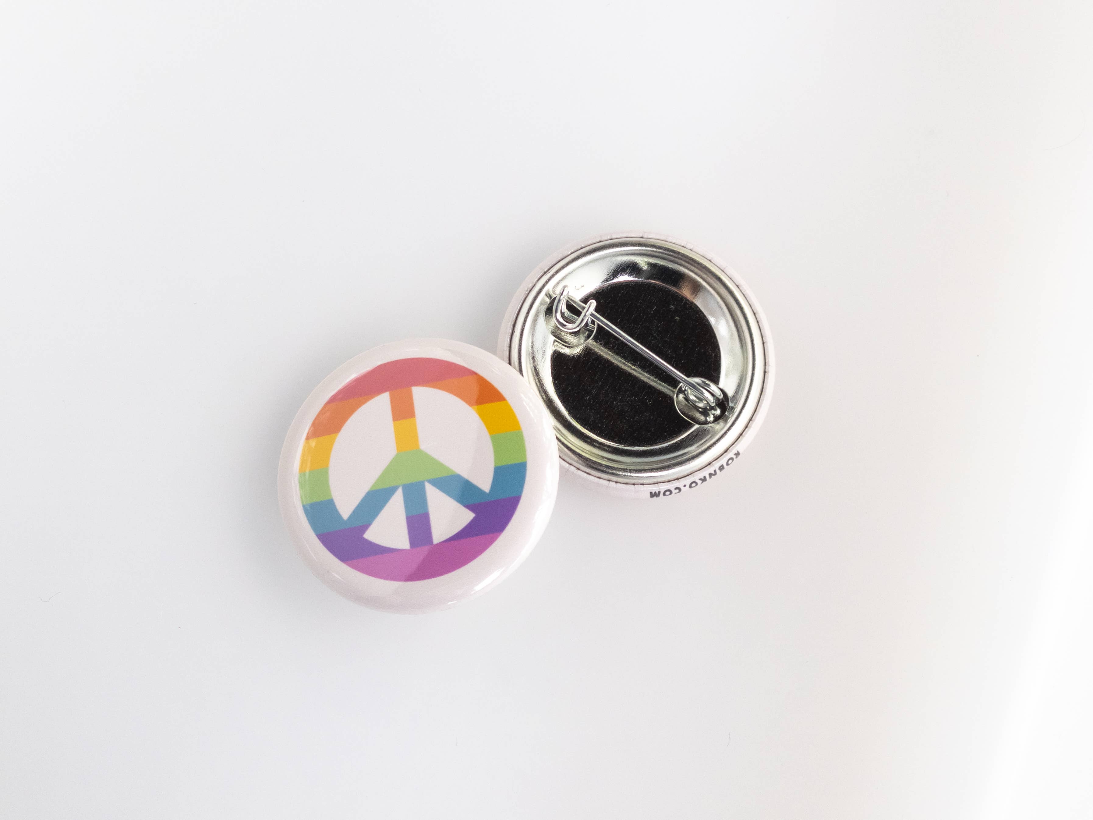 ROBNKO - Wholesale Lapel Pin/Button - Retro Pride Rainbow Buttons1