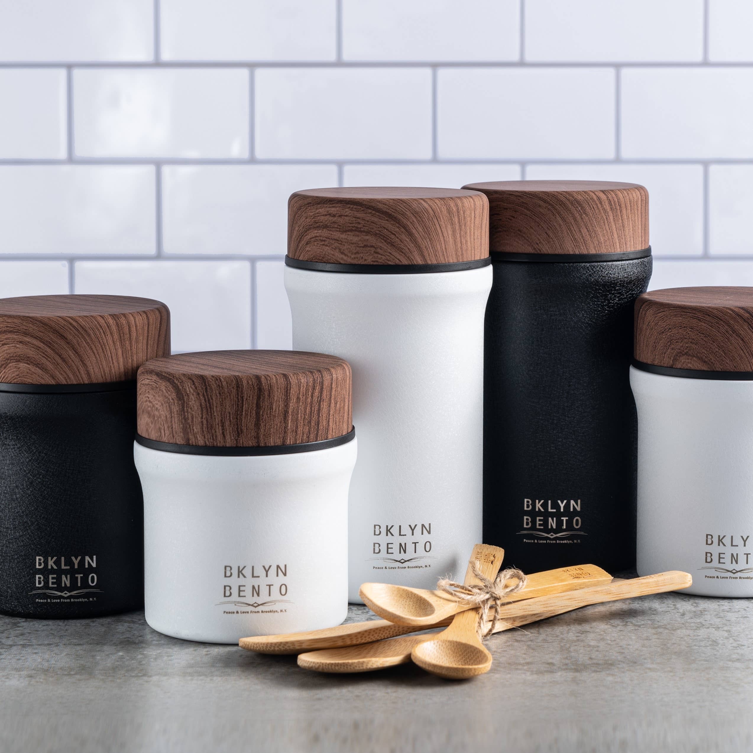 Bklyn Bento - Wholesale Voedselopslagcontainer - Voedselpot Klein (10oz) +bamboe lepel1