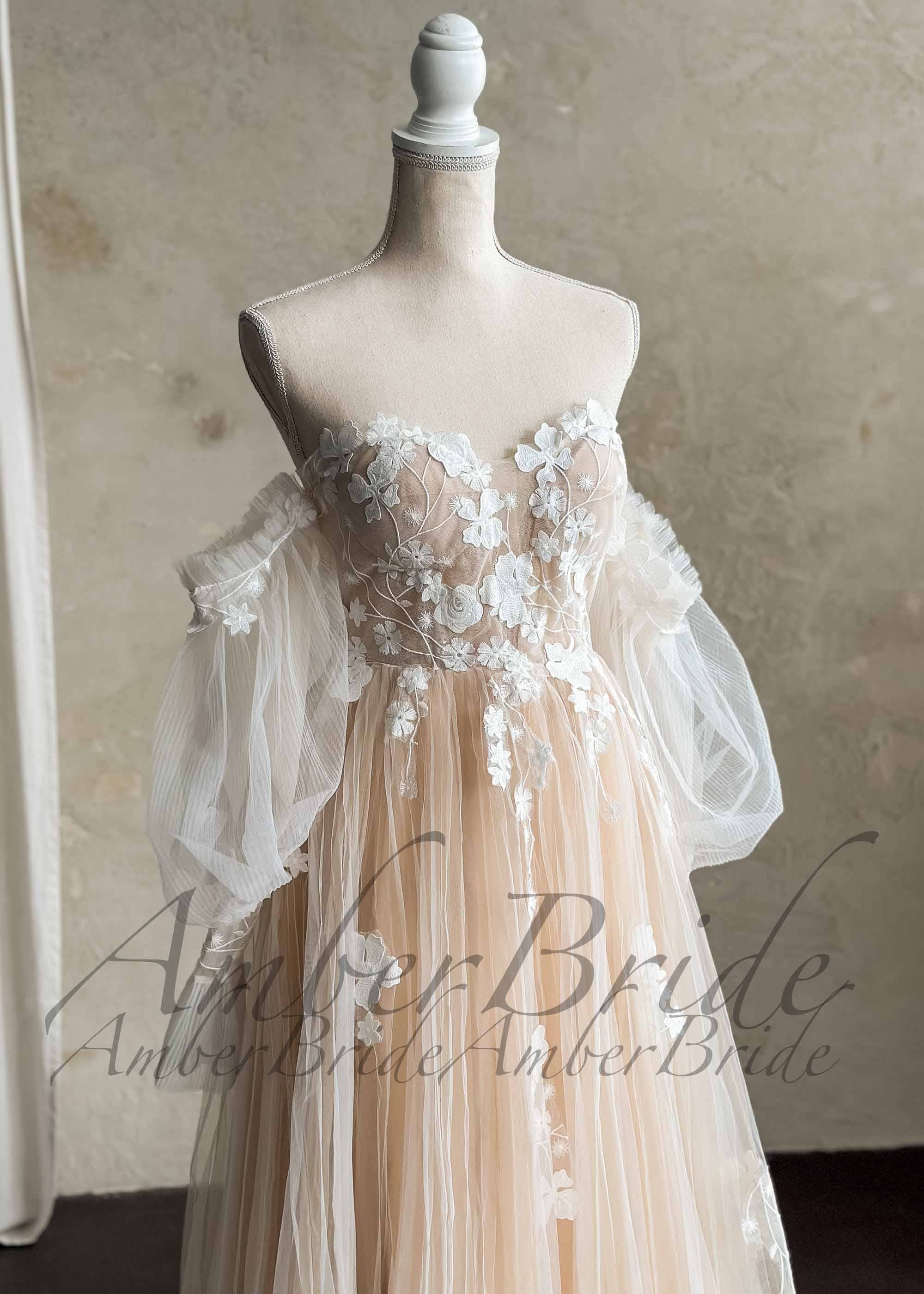Amber Commerce Group, MB - Wholesale Gown - Women's - Rustic A-Line Wedding Dress with Flower Appliques and Long Puffy Sleeves5