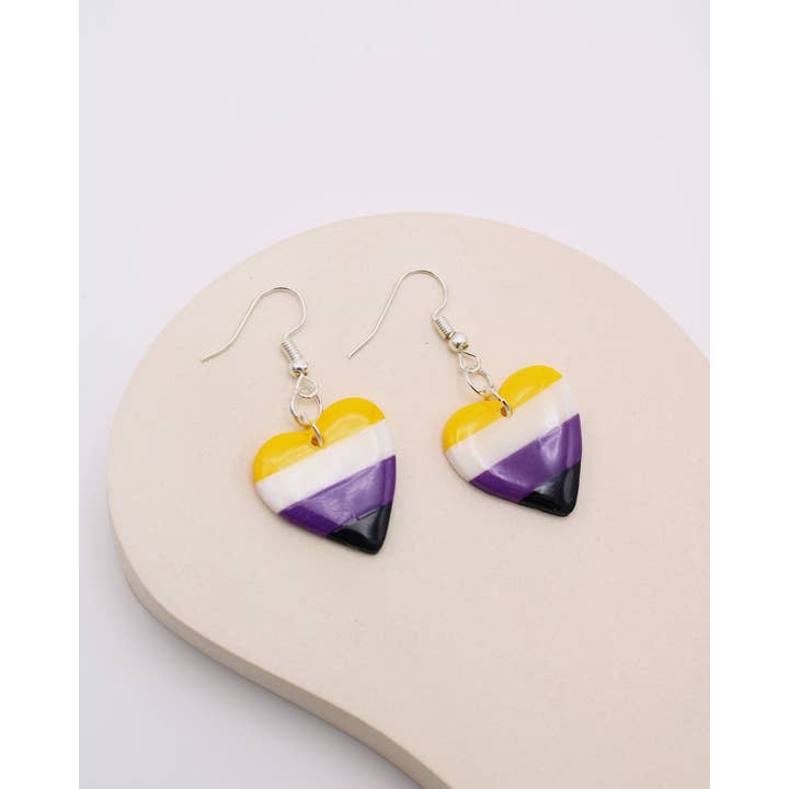 KelZo Jewellery - Vente Boucles d'oreilles pendantes - Pendants d'oreilles cœur non binaires4