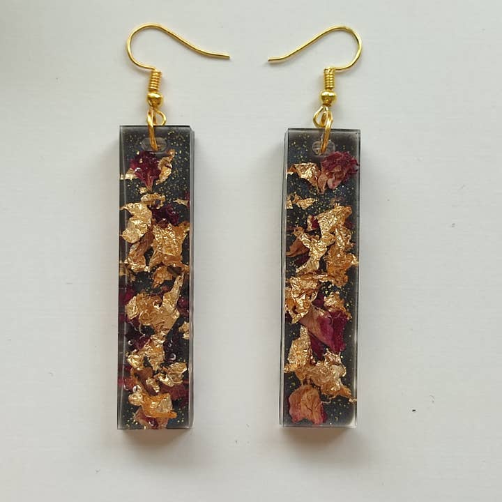 Earrings with dried flowers for wholesale by DioniCreations