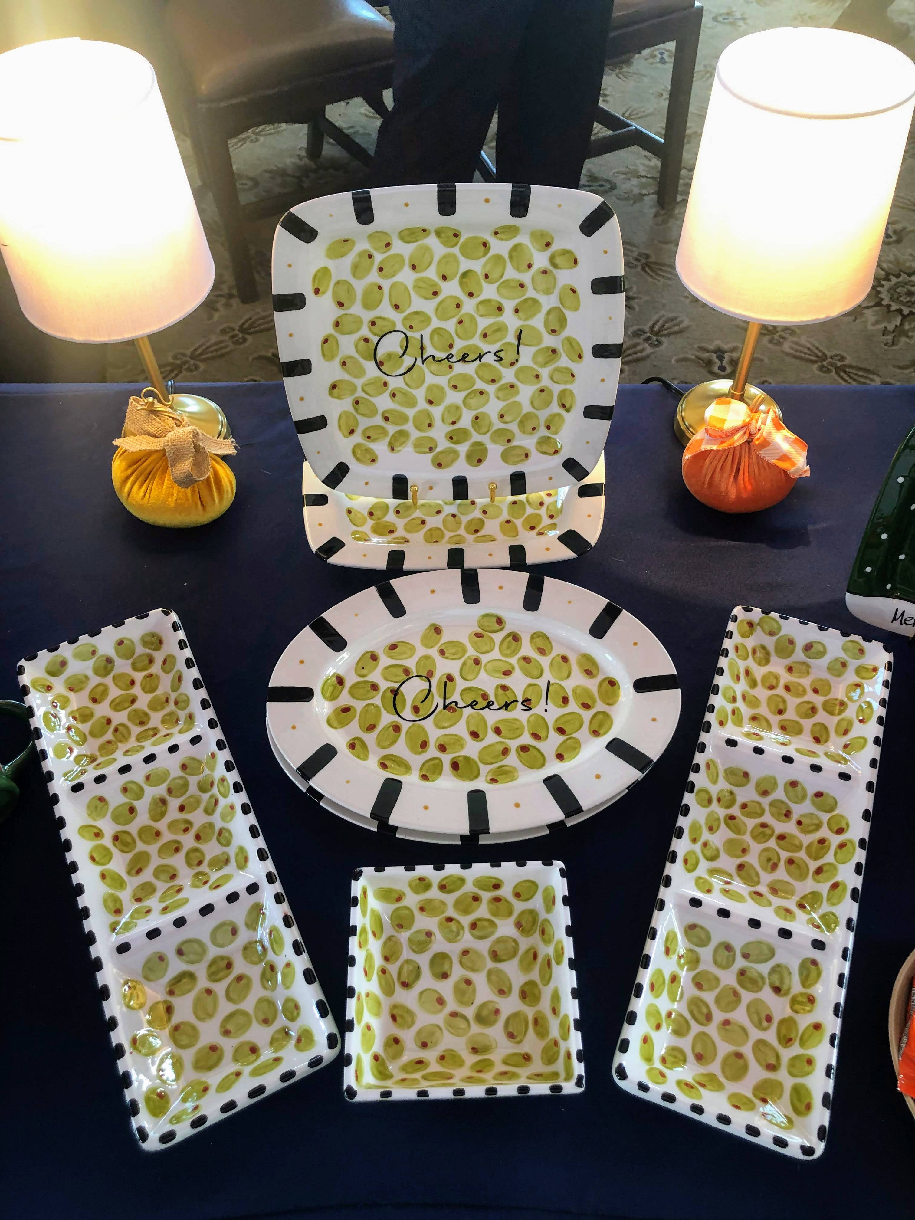 Kricket Lane Designs - Wholesale Appetizer Serveware - Appetizer Plates- Set Of 42