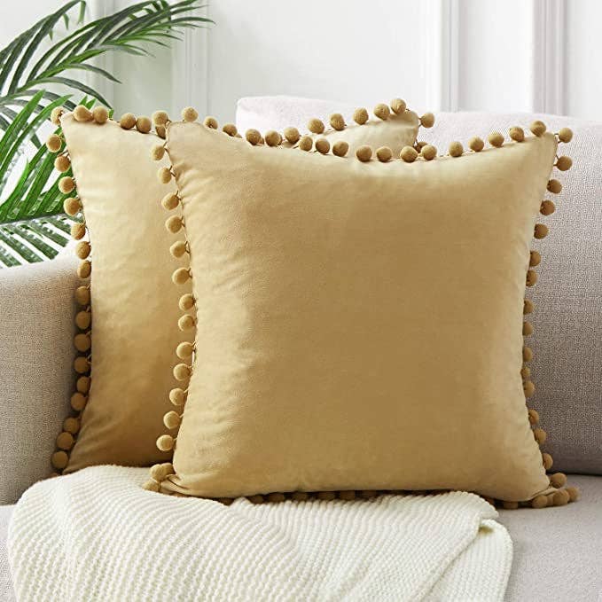 Moderny - Wholesale Throw Pillow Cover - Velvet Pom Pom Cushion Covers4