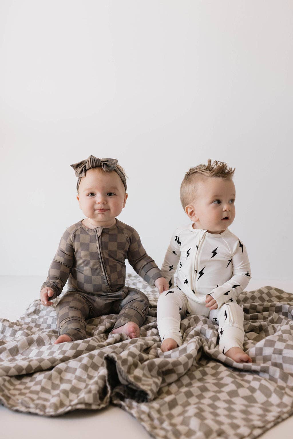 Forever French Baby - Wholesale Sleepsuit - Baby - Bamboo Zip Pajamas | White & Black Lightning Bolt16