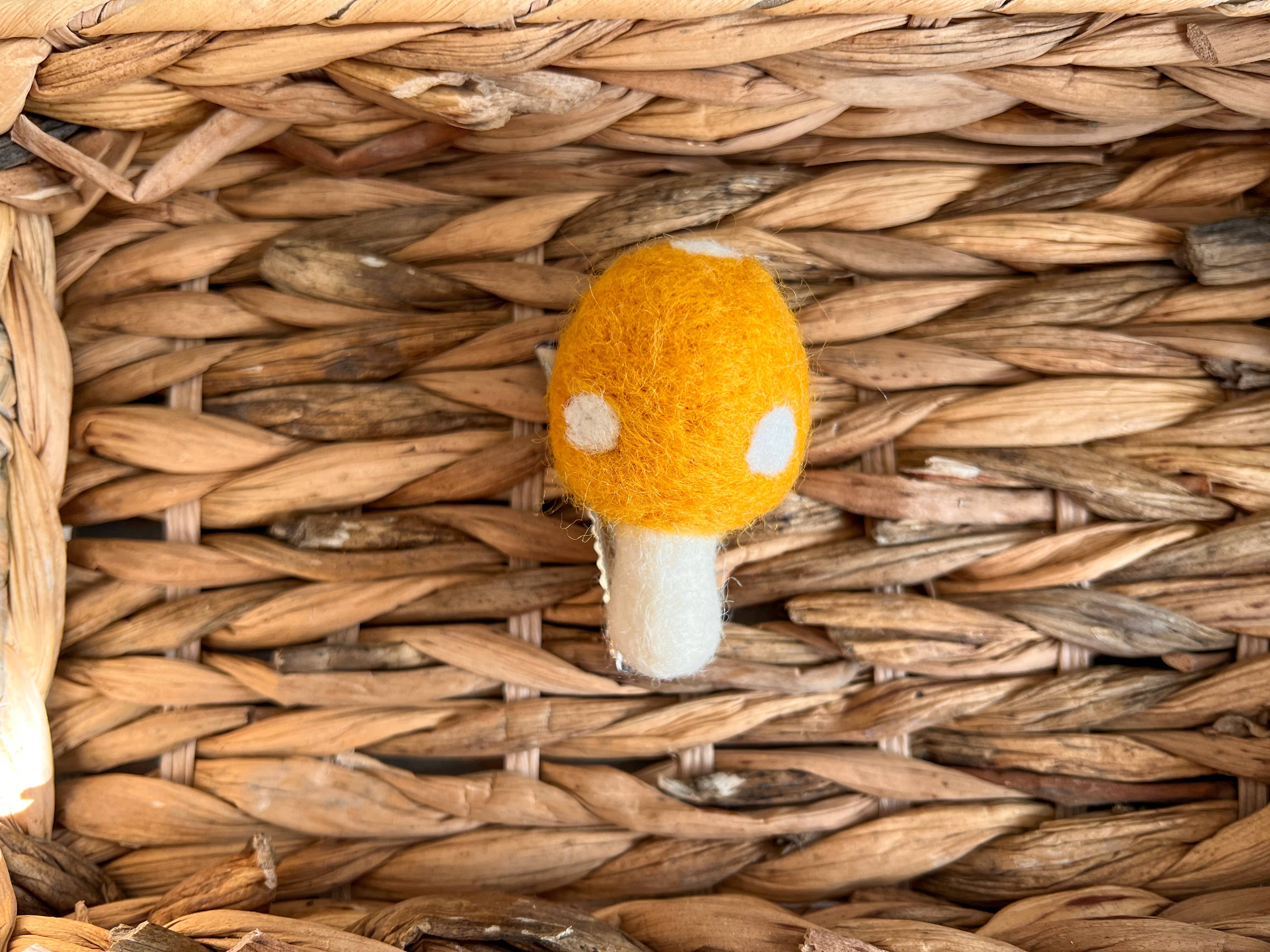 Made With Magic - Wholesale Haarclip - Kinderen - Paddestoelvormige vilten haarclips10