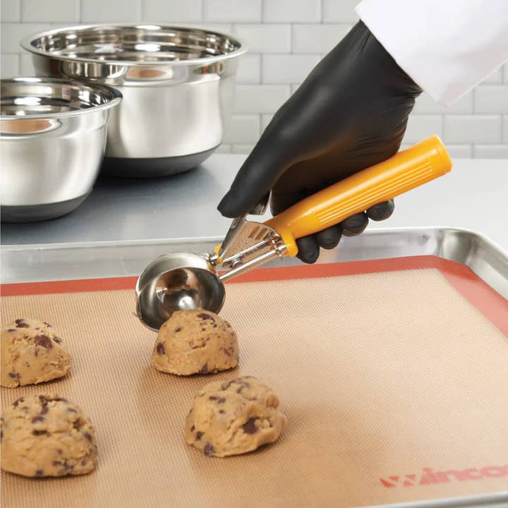 EcoQuality - Wholesale Ice Cream Scoop - ICOP-10 to 8, 8-40 1pc Hdl, Various Colors, Ice Cream Disher, EA9