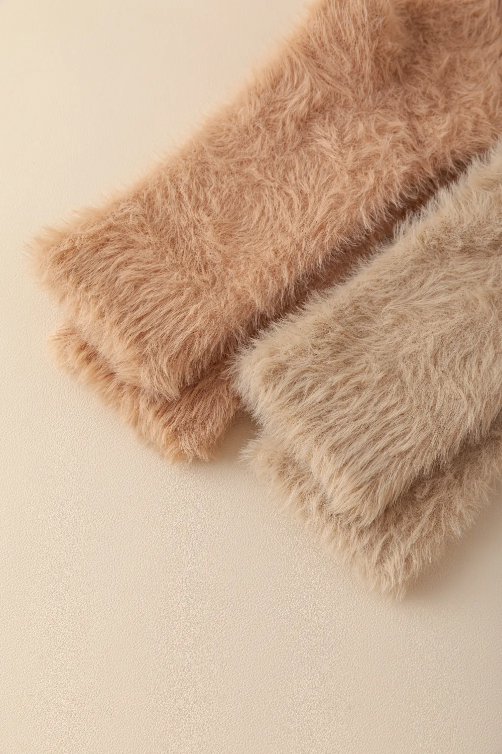 Marc JoJo - Wholesale Socks - Women's - Fuzzy House Socks3