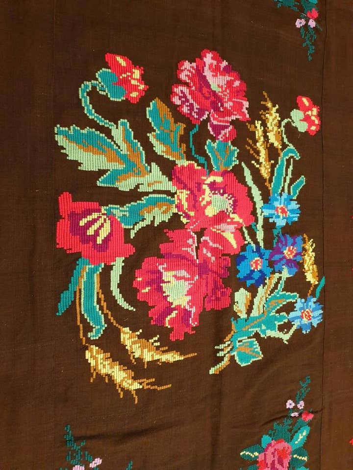 Vintage floral sofa or bed coverlet, bedspread made by hand for wholesale by MADE WITH LOVE RO SRL