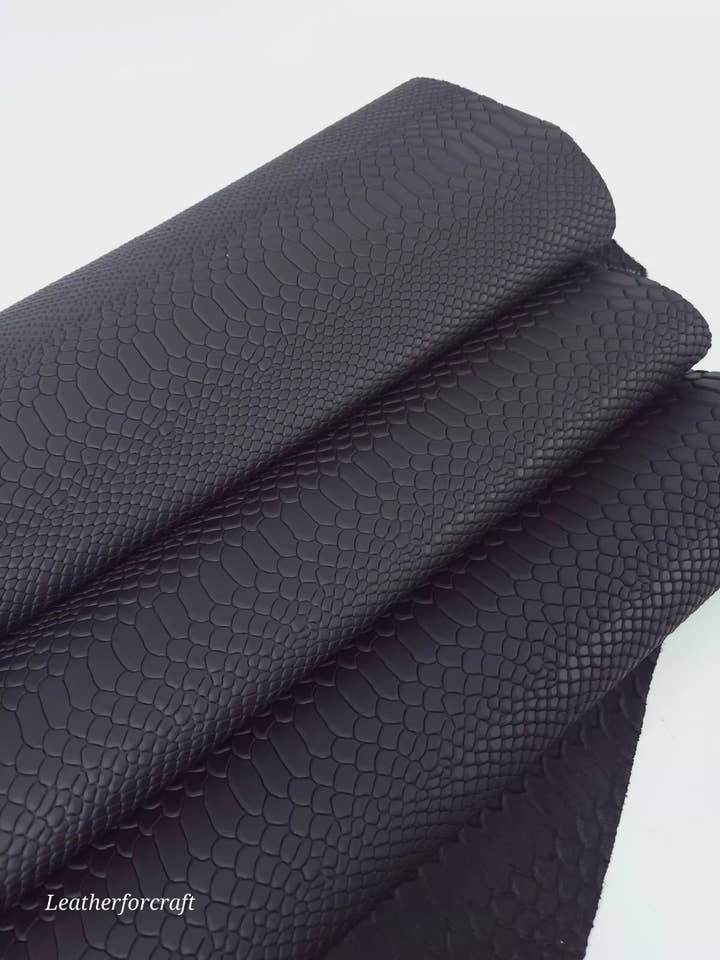 Mattes Anaconda-Prägeleder 1988 für den Großhandel von Leatherforcraft