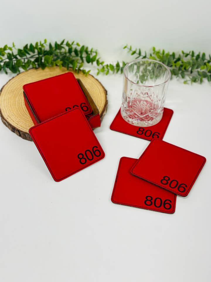 Set med 6 fyrkantiga läderunderlägg med hållare för wholesale av Runnin Wild Designs