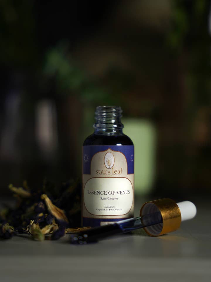 Essentie van Venus: Peaflower Glyceriet voor wholesale door Star & Leaf Astrological Apothecary