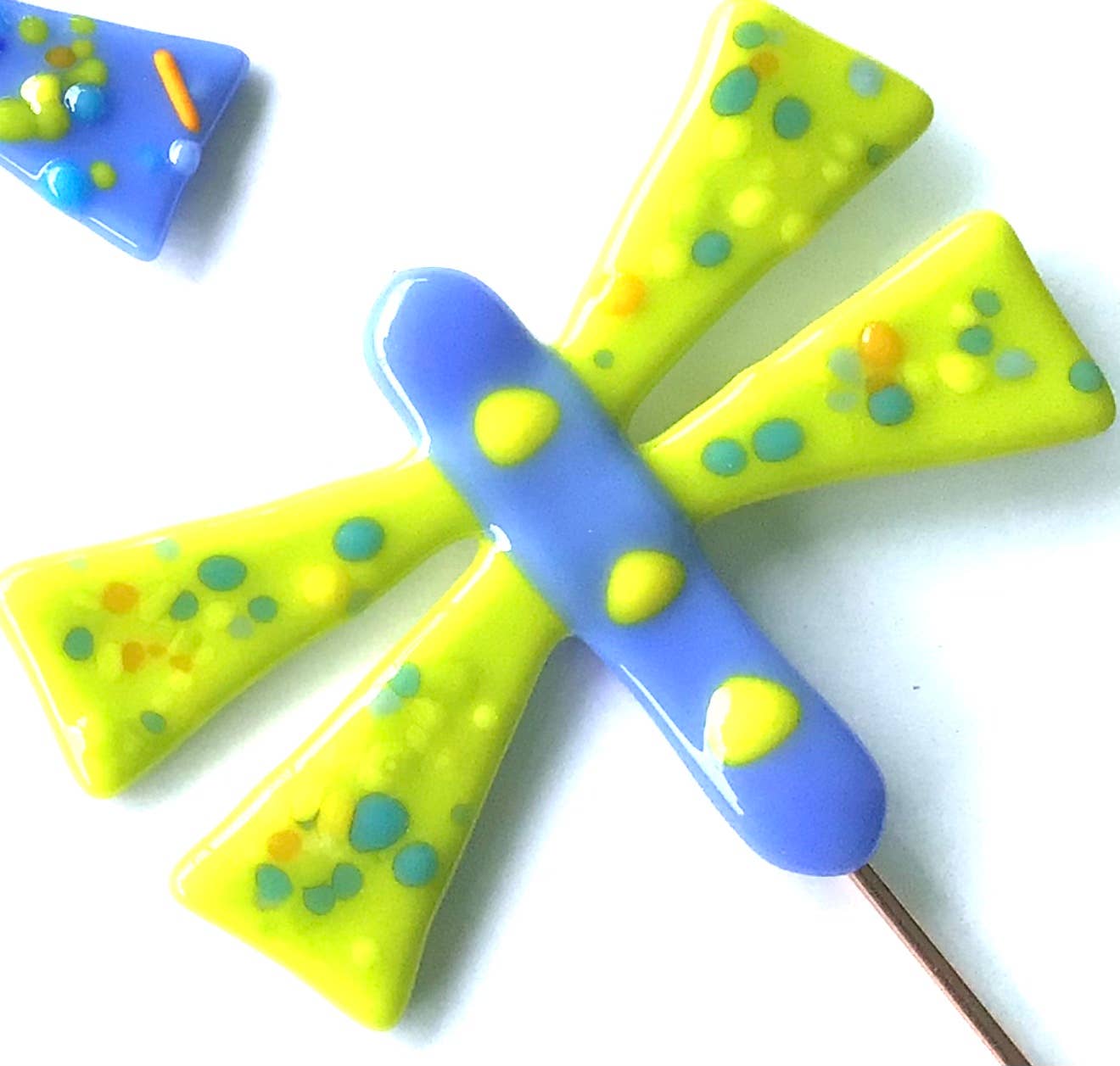 Fish Tales - Wholesale Garden/Lawn Stake - Dragonfly plant pick fused glass3