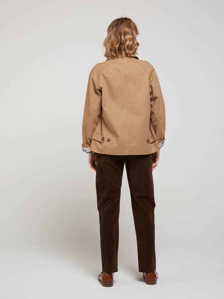 Andy & Lucy - Wholesale Trench Coat - Women's - COLOMBE2 - Straight-cut buttoned jacket4