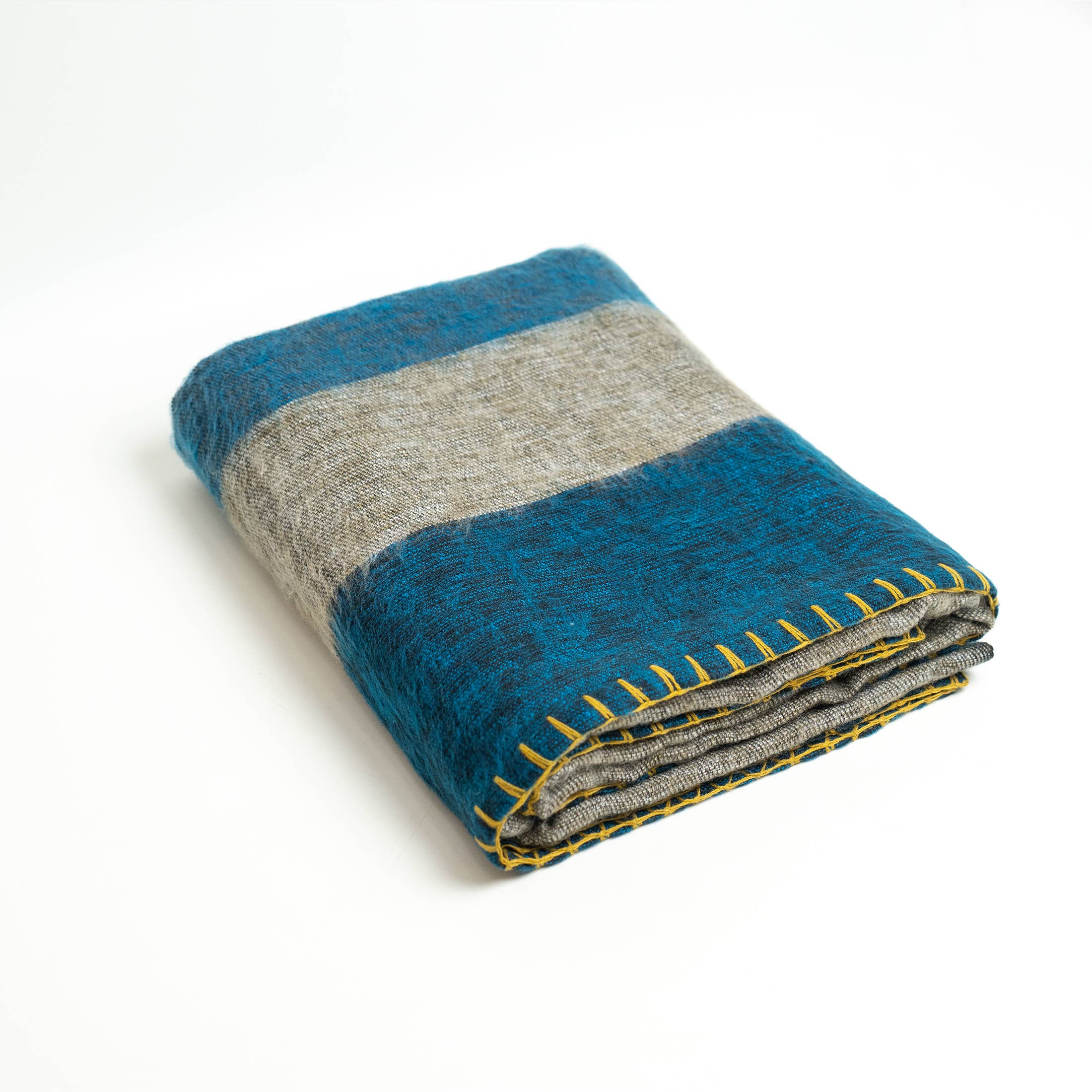 ART HIMALAYAN TRADING LTD - Wholesale Throw Blanket - Christmas Extra Soft Yak wool Travel Throw Blanket 46"x96"