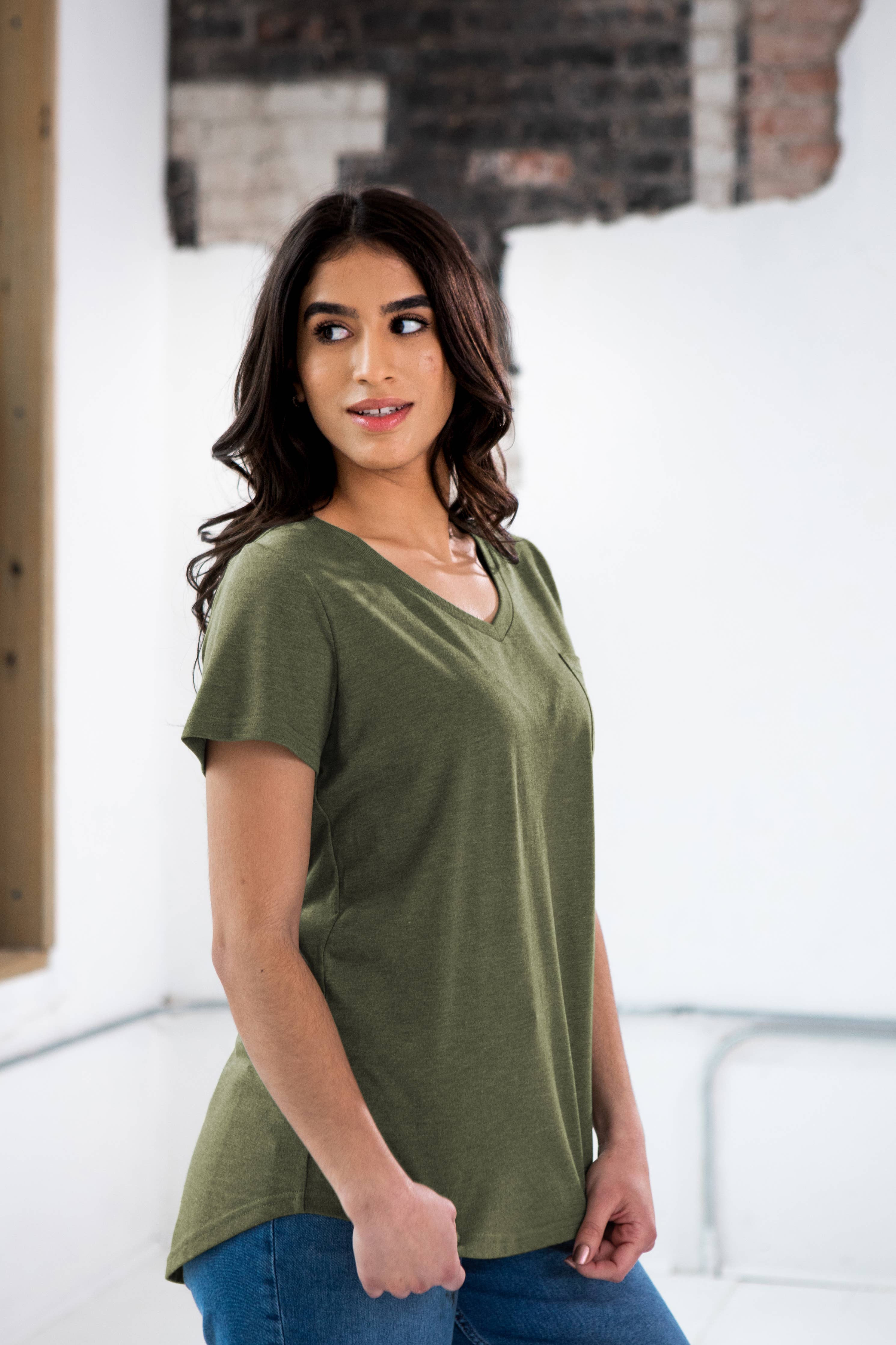 GOEX Apparel - Wholesale T-Shirt - Women's - Ladies Drop Hem V-Neck Pocket Tee13