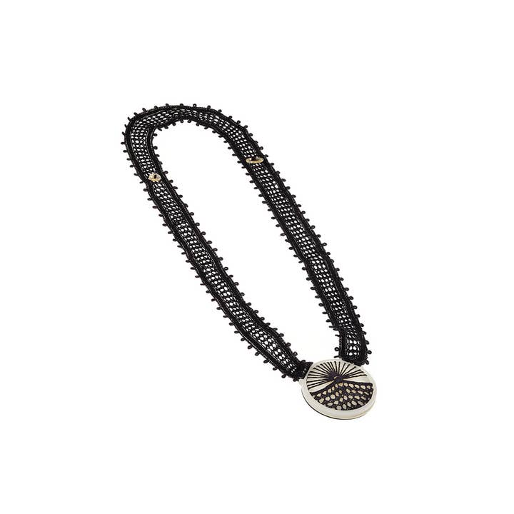Finn - Wholesale Pendant/Charm Necklace - Memoria do Oficio Sol Necklace Preto1