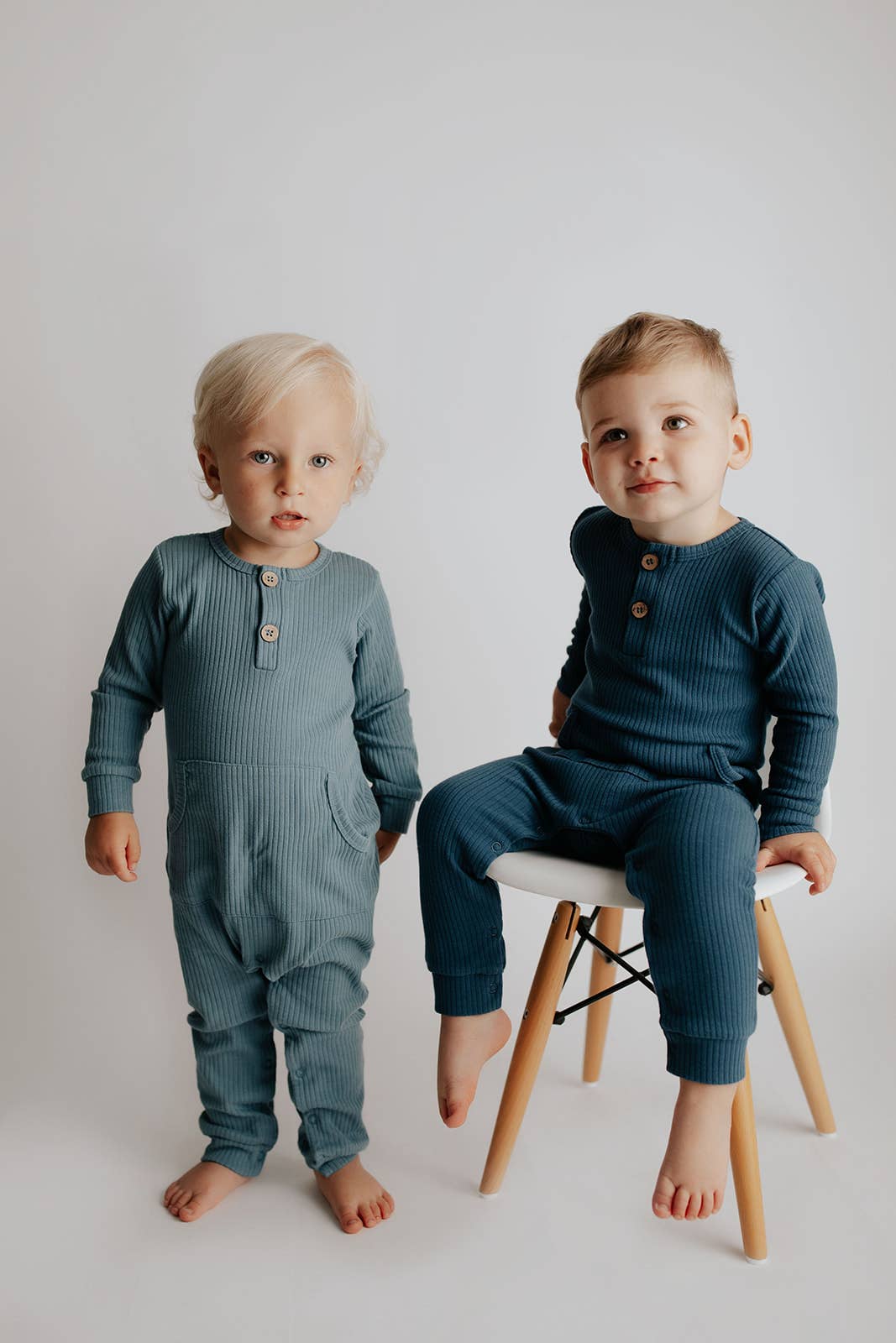 Three Little Tots - Wholesale Rompertje - Baby - Baby ribgebreide romper met zakken57