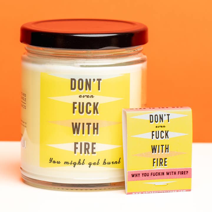Candela e Fiammiferi "Non Scherzare con il Fuoco" | Candela Divertente per la vendita all'ingrosso da parte di Whiskey River Soap Co.