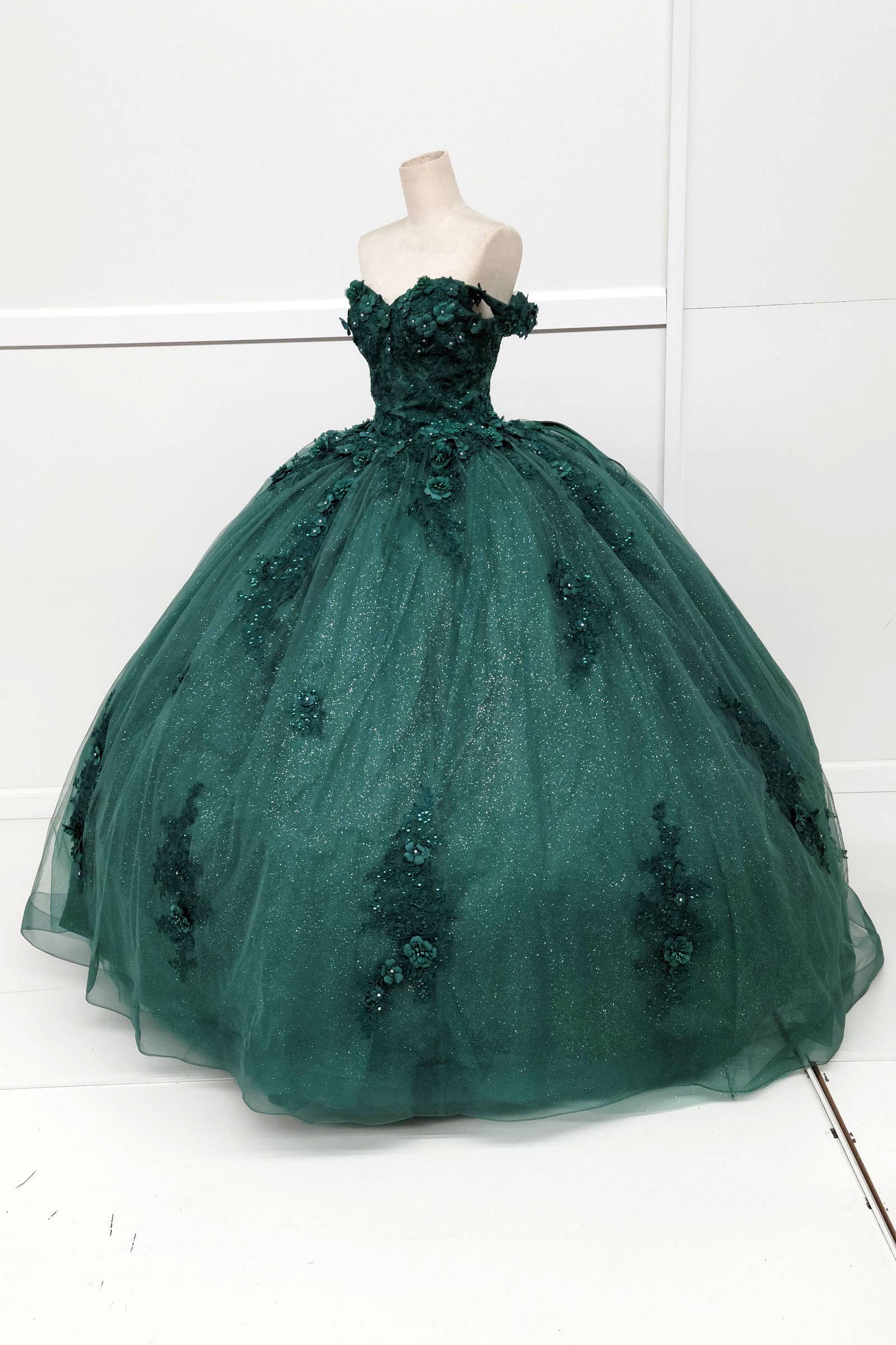 Chicas - Wholesale Gown - Women's - Off the Shoulder Quinceanera Dress With Flowers CHF306617