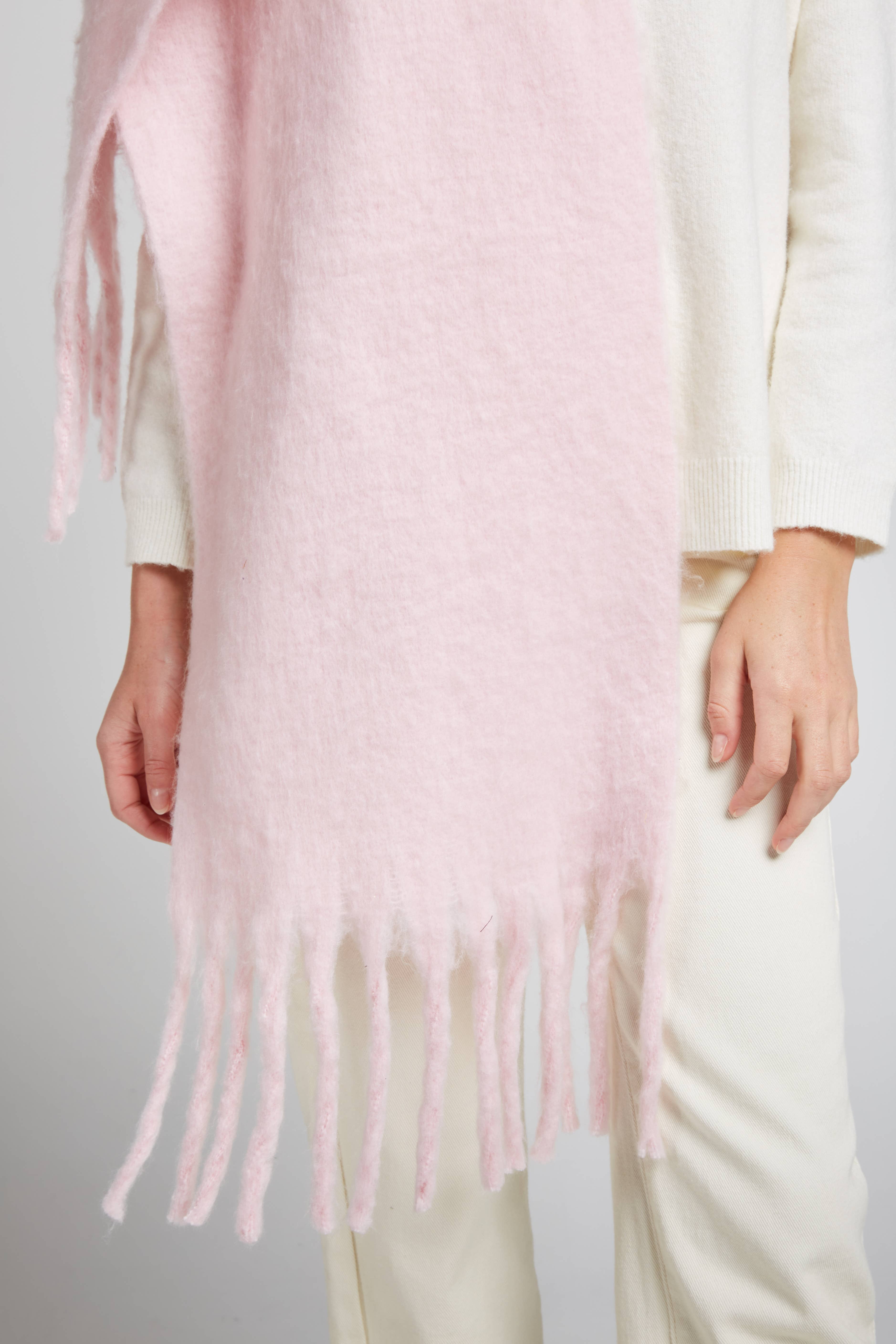 Andy & Lucy - Wholesale Scarf - Women's - OLAF - Colourful acrylic scarf - Andy & Lucy2