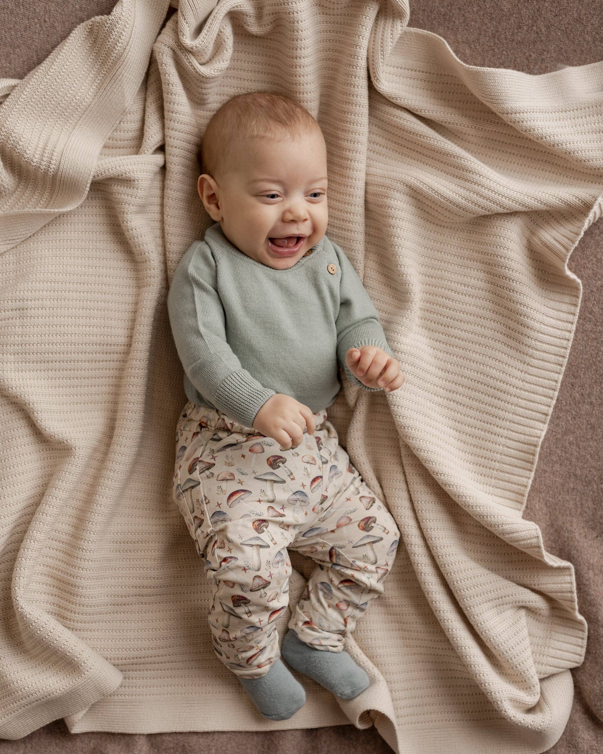 Regnfuld Mushroom leggings, baby for wholesale on Faire0