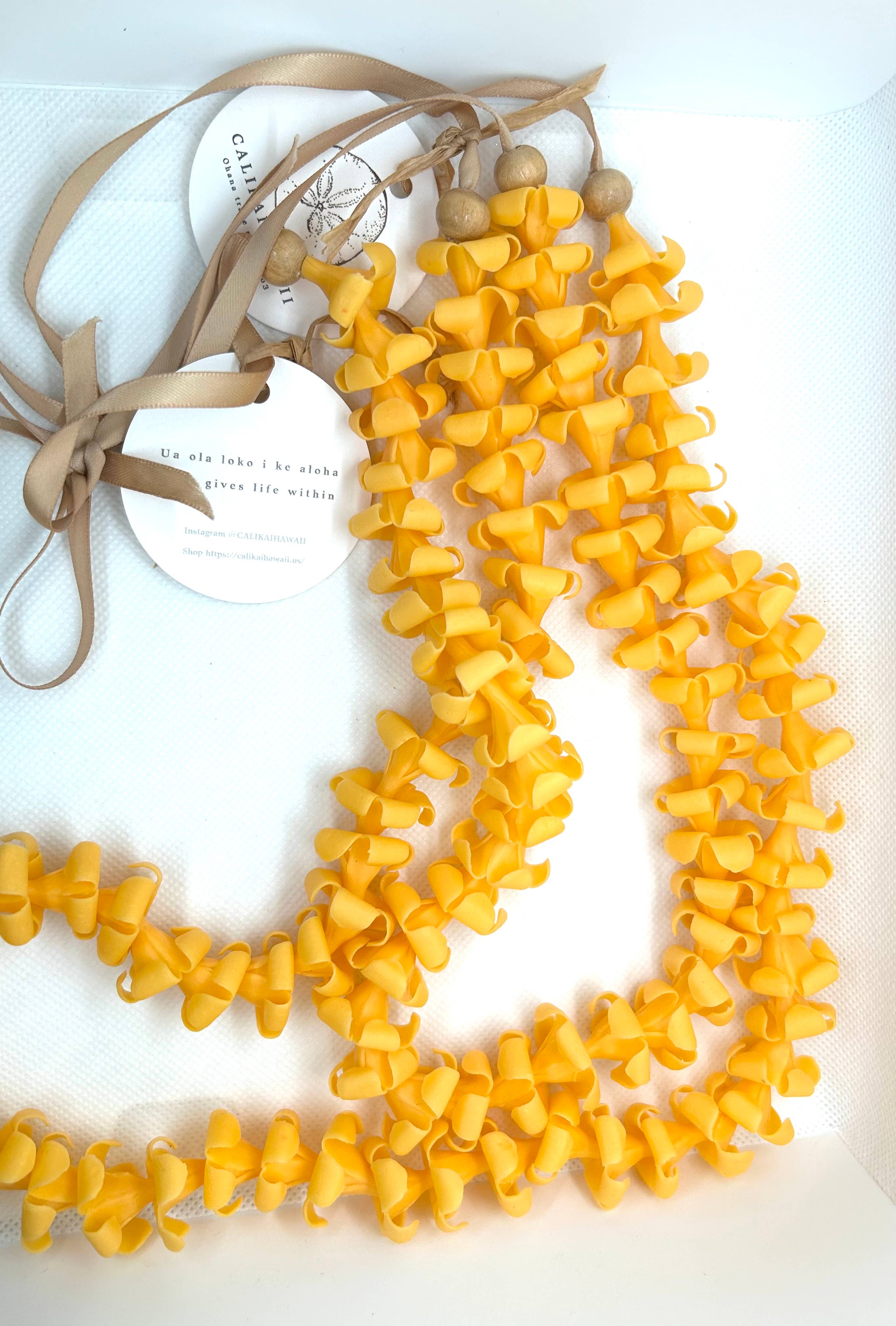 Cali Kai Hawaii - Vente Collier de perles - Lei réglable en fleur d'argile Puakenikeni3