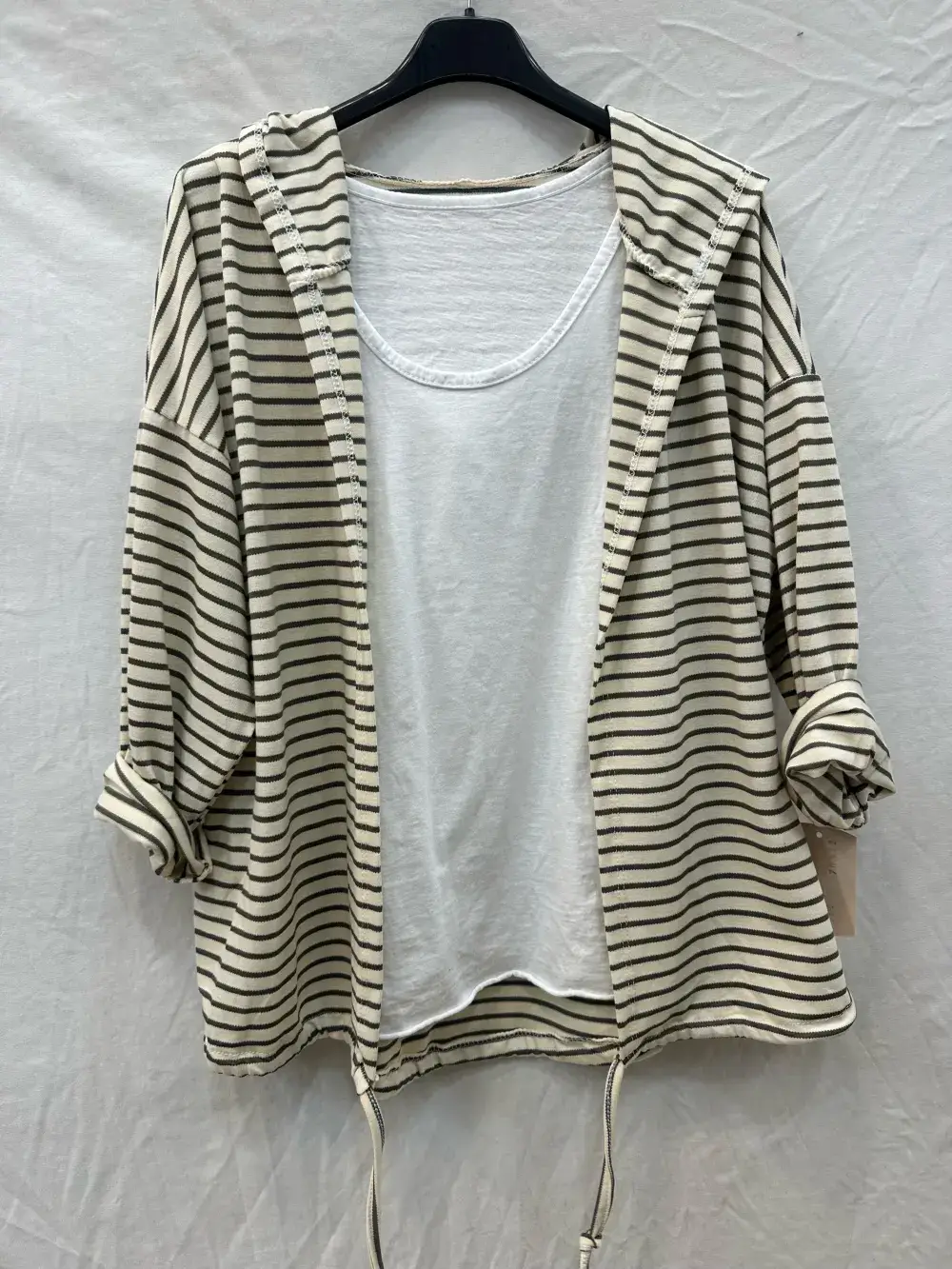 Mimi & Gogo – wholesale Väst - Dam – Randig twinset-väst @70372_TwinsetGiletR3