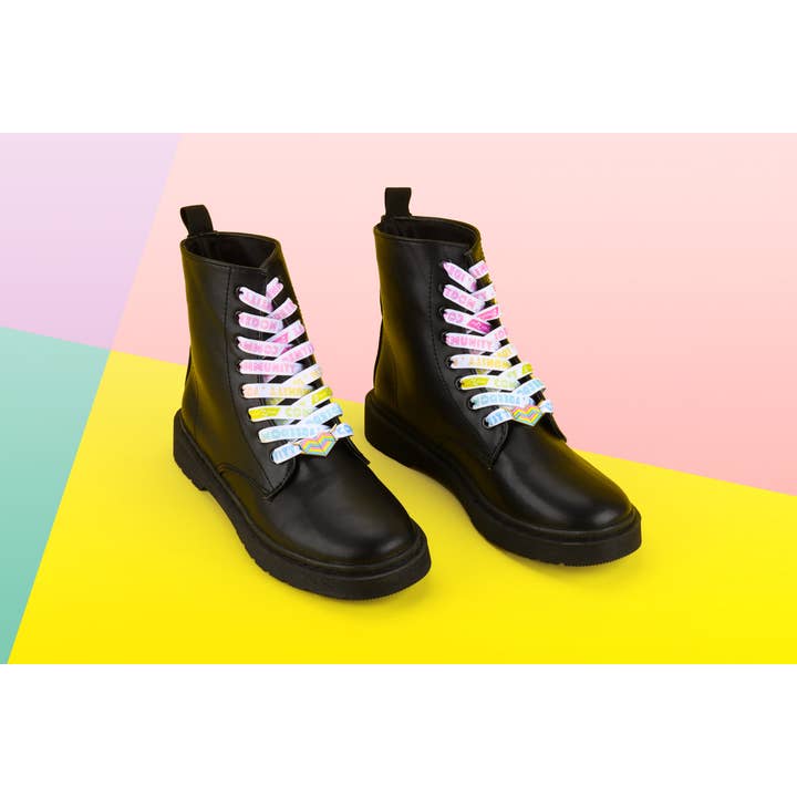 Proud Zebra – wholesale Shoe jewellery – Women’s – Pansexual Pride Flag Love Lace Locks