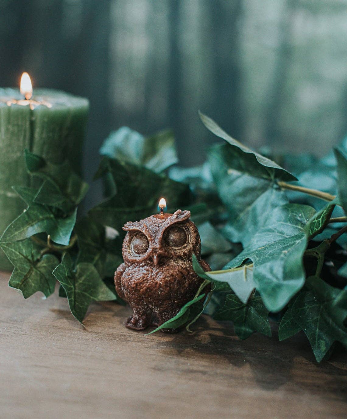 Costurero Real - Vendita all'ingrosso Candele regalo - Cottagecore, candela marrone a forma di gufo, profumo di frutti di bosco3
