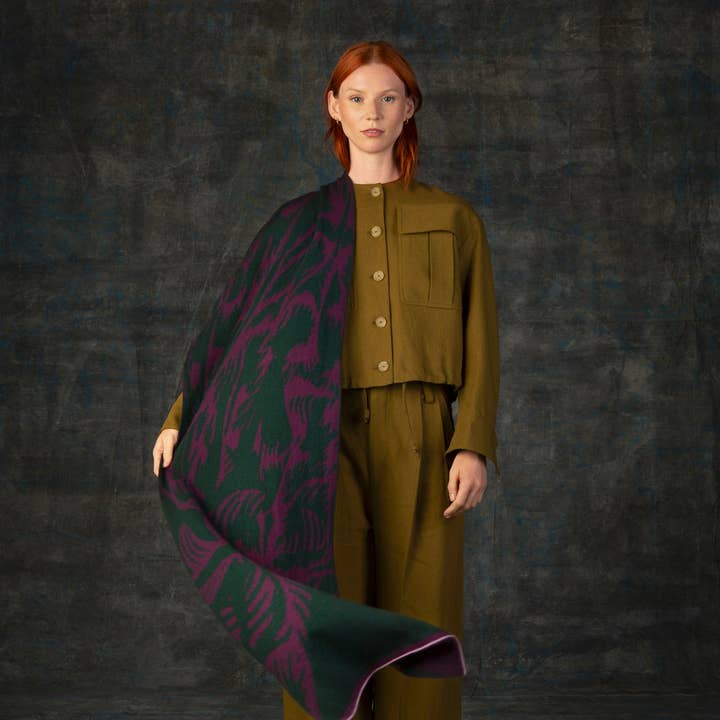 Wolvis - Wholesale Scarf - Women's - Cerura grape • maxi0