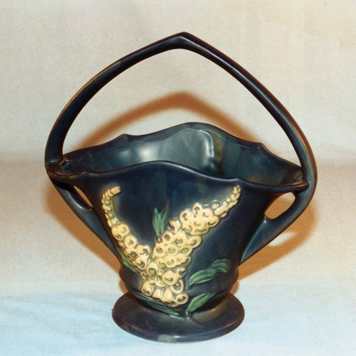 AA Importing - Wholesale Basket - Roseville-Style, Foxglove Basket in Green, Brown & Blue, 12"