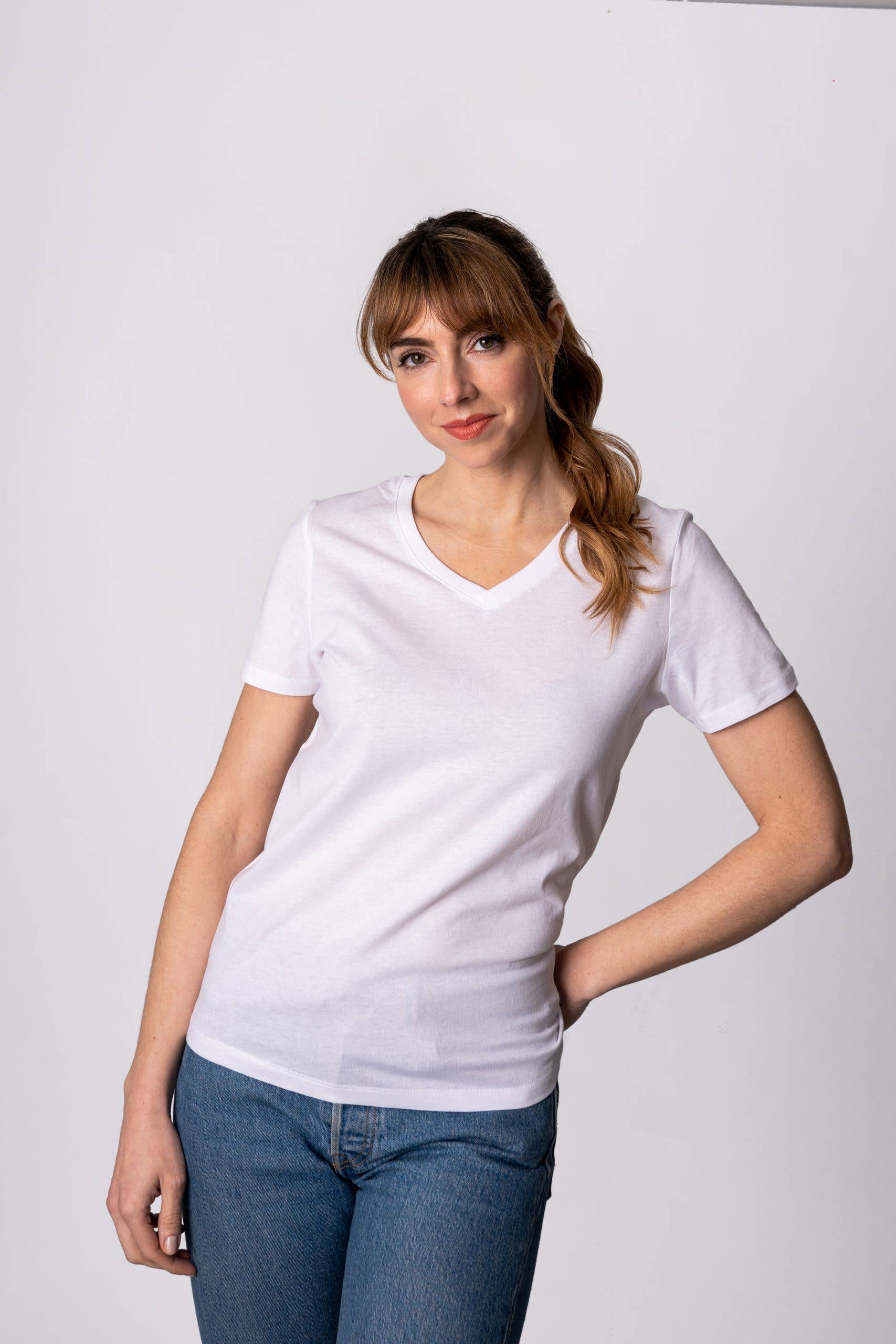 Tex Leaves - Wholesale T-Shirt - Women's - Basic V-Neck T-Shirt - 100% Cotton /150g.2