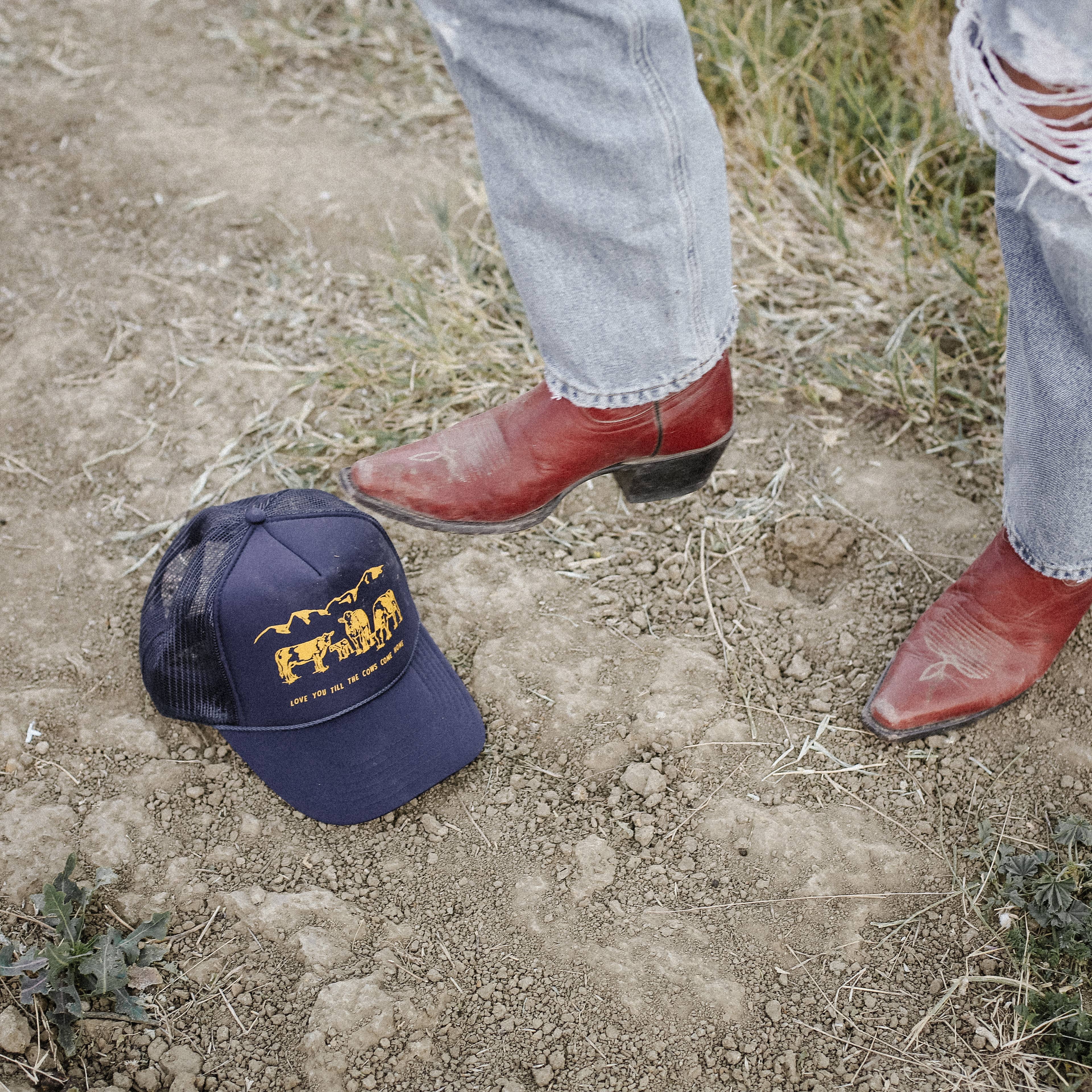 Not From Malibu - Wholesale Trucker Hat - Women's - Cows Come Home Trucker Hat (Navy)