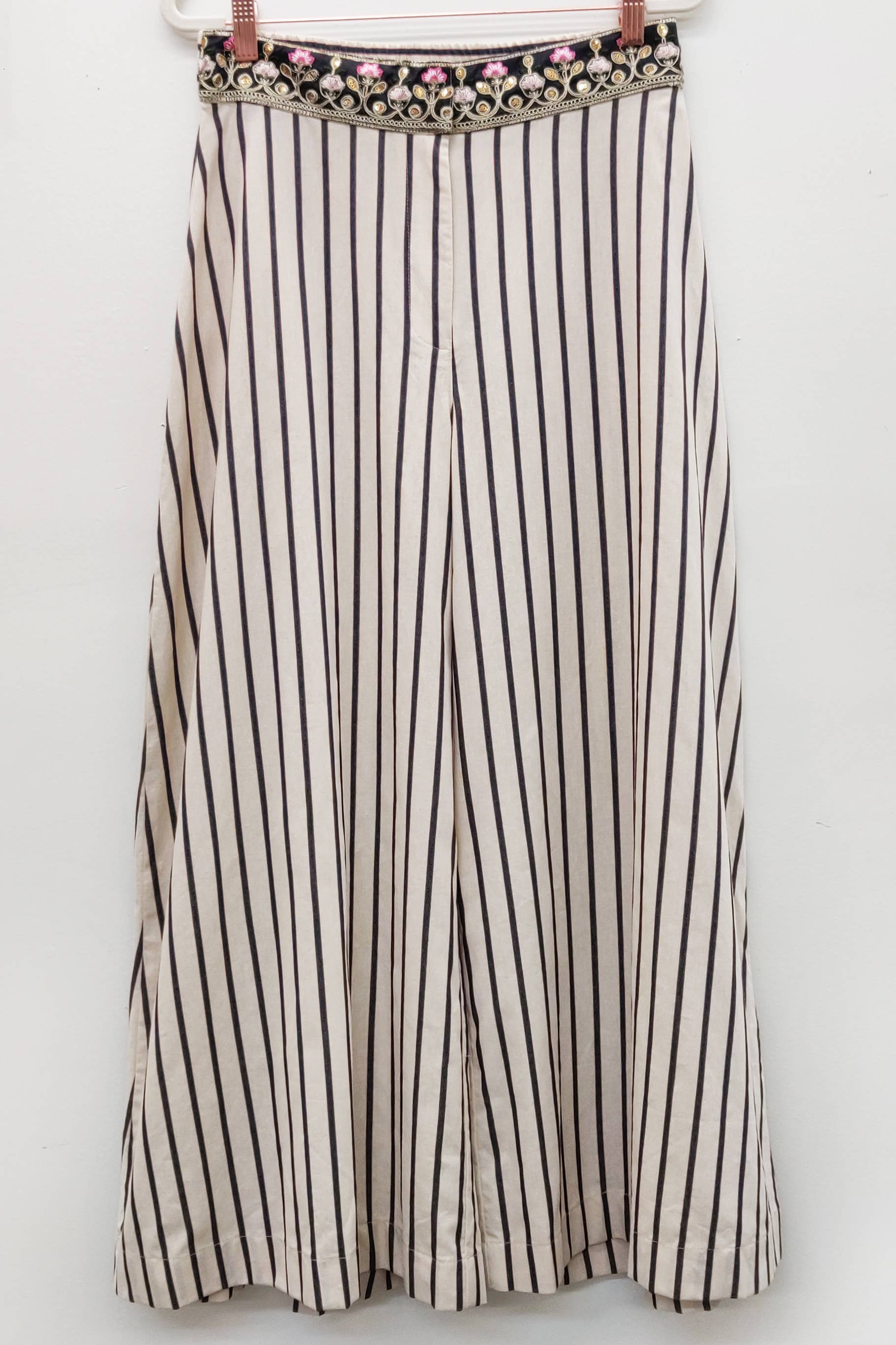 Cream Stripes Derby Princess Stripe Pants for wholesale on Faire10