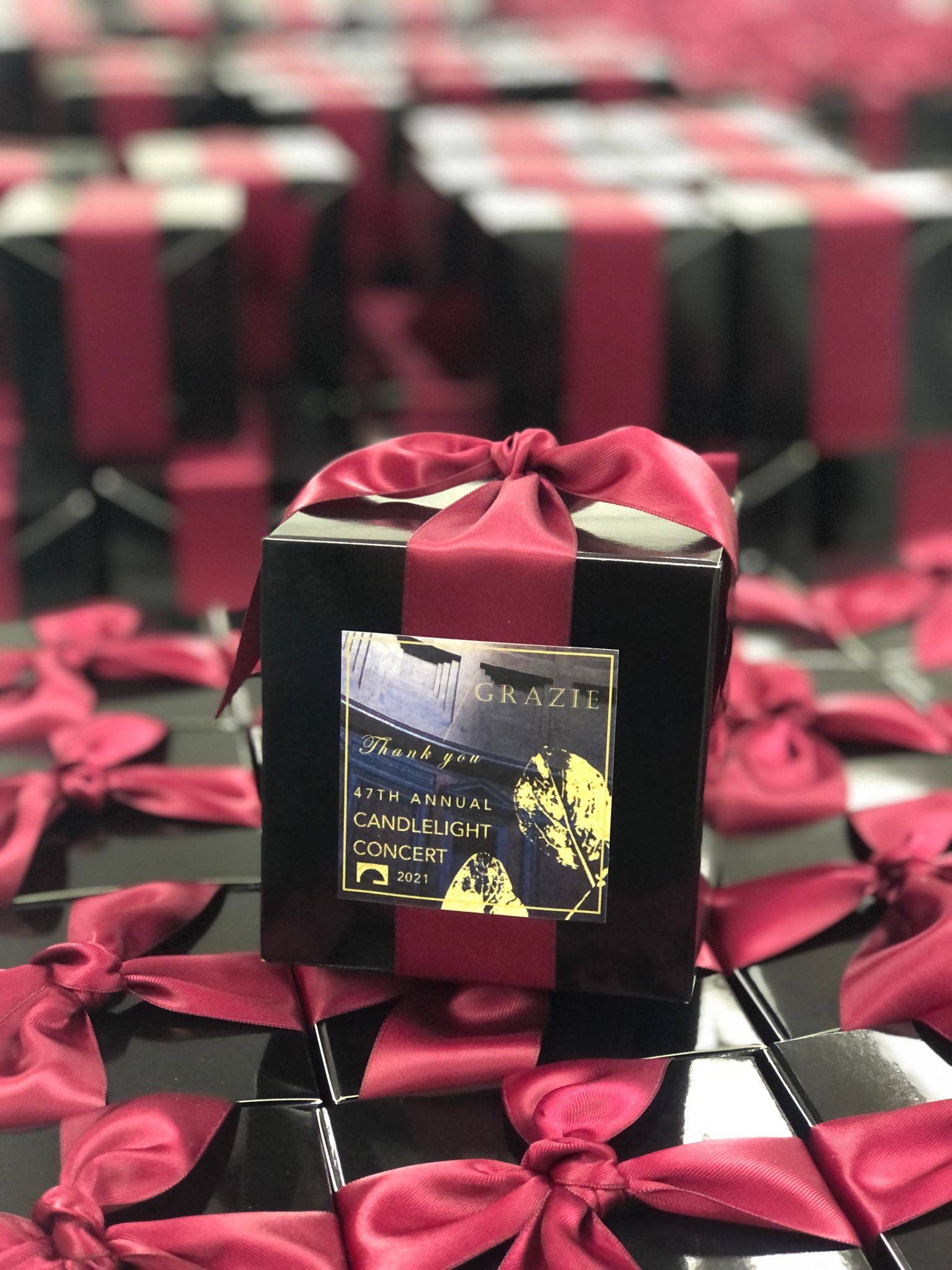 B. Toffee & Treats - Vente Coffrets cadeaux - Coffret cadeau 4 oz avec logo d'entreprise personnalisé B. Toffee8