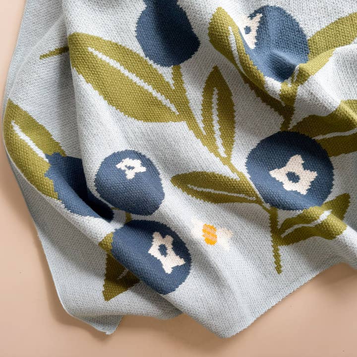The Blueberry Hill - Wholesale Bedding Blanket - Kids & Baby - Blanket Blueberry Bear Bee Organic Cotton Spring Baby Decor