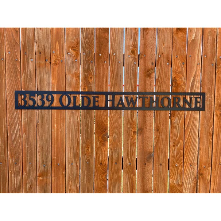 Vollständige Adressmarkierung mit Hausnummer und Straßenname | #1006 für den Großhandel von Think Metal - Thinking Creatively to Make it Metal