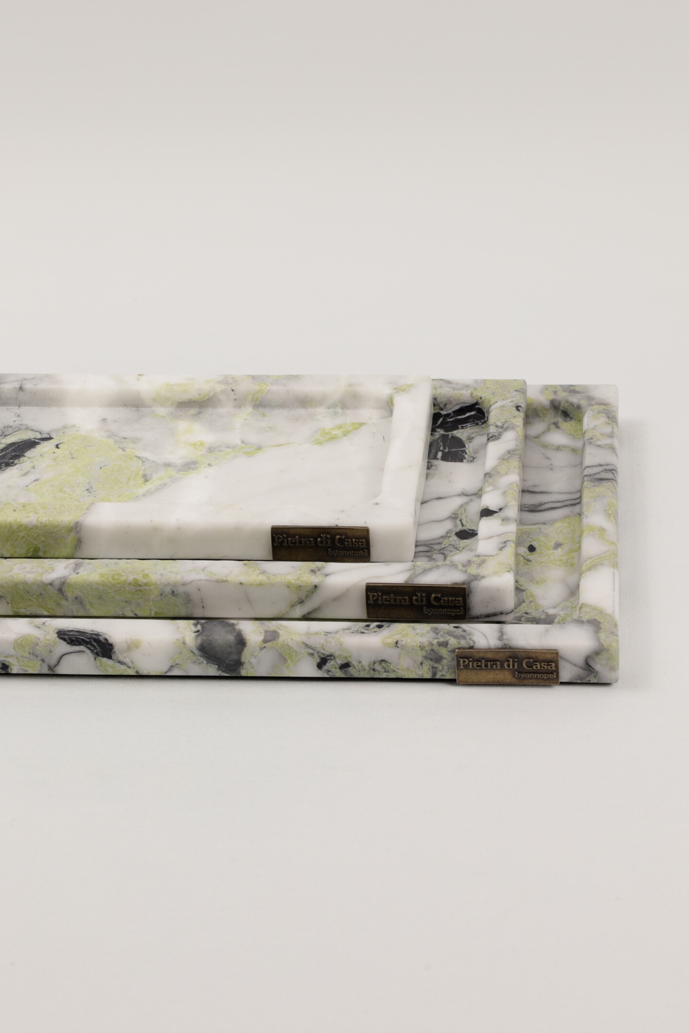 PIETRA DI CASA - Wholesale Decorative Tray - Marble Tray PAPA ALANA in Ice Jade|6