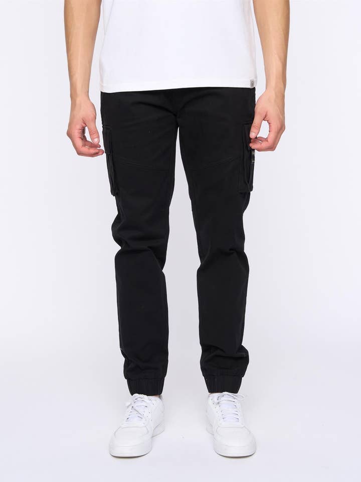 Pantalon de jogging tissé Chemmer Noir pour la vente par Duck and Cover