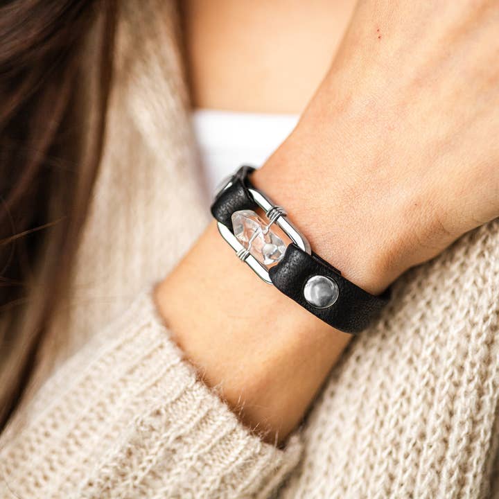 Giving Bracelets - Wholesale Bangle Bracelet - Desert Rose Leather Bracelet - Silver - Clear Quartz10