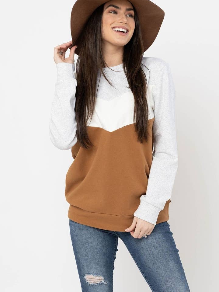 Chandail d'allaitement Sweetheart - Camel pour la vente par Nursing Queen