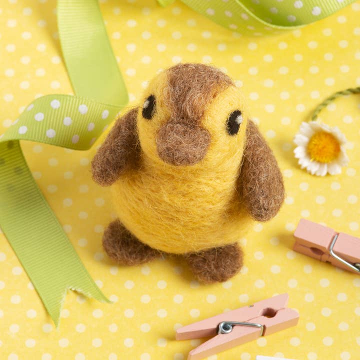 Hawthorn Handmade - Wholesale DIY Craft Kit - Duckling Mini Needle Felting Kit | Complete Craft Kit