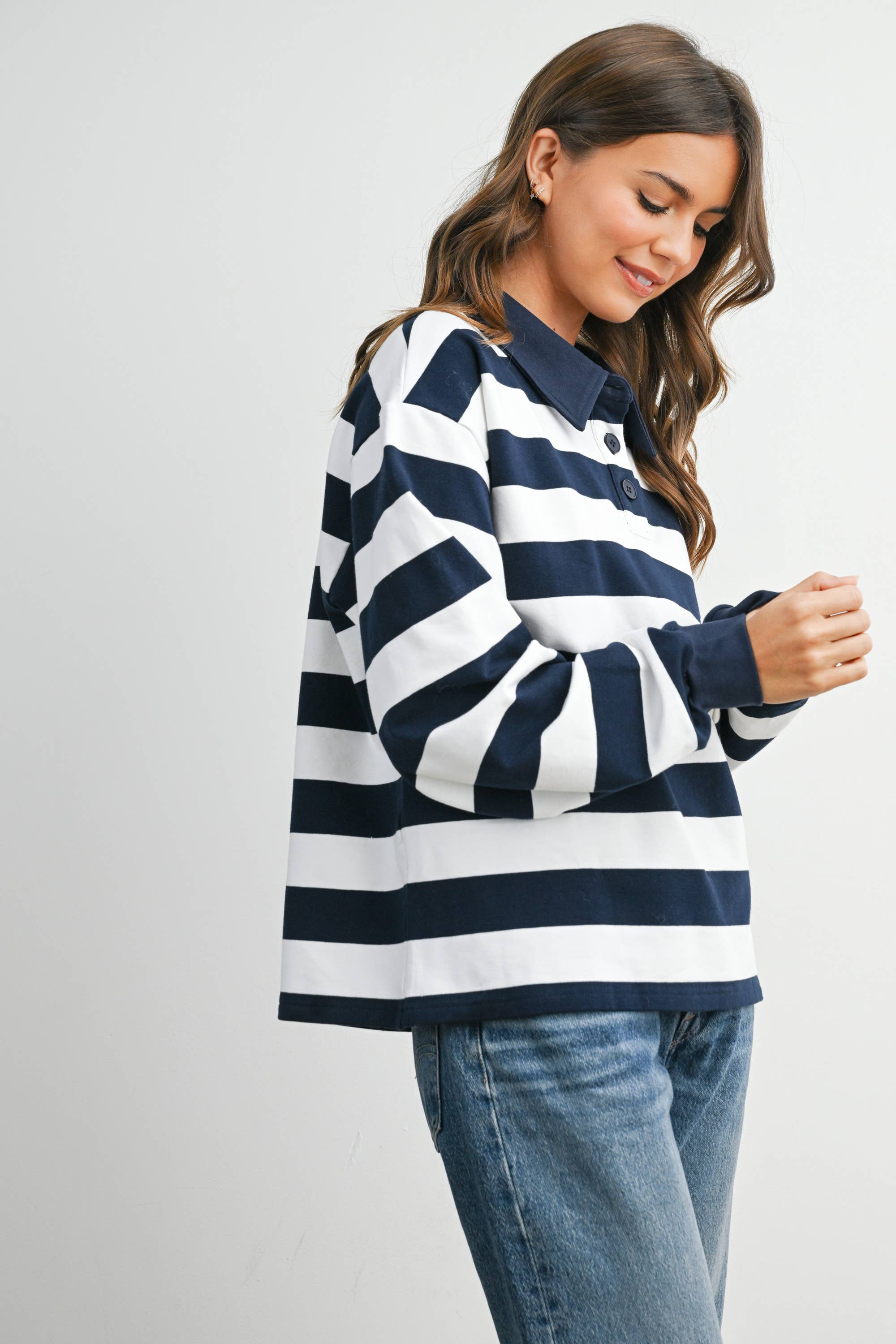 BUTTERMELON - Wholesale Sweatshirt - Women's - Striped Quarter-Buttoned Collared Sweatshirt - BMT80793