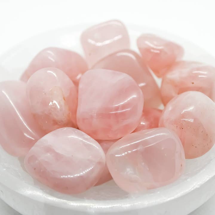 Quasar Gems USA - Wholesale Spiritual Stone/Crystal - Rose Quartz Tumbled 20-30mm 1KG