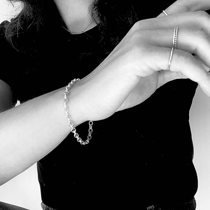 Bracelet chaîne en argent sterling pour la vente par Verve Jewellery
