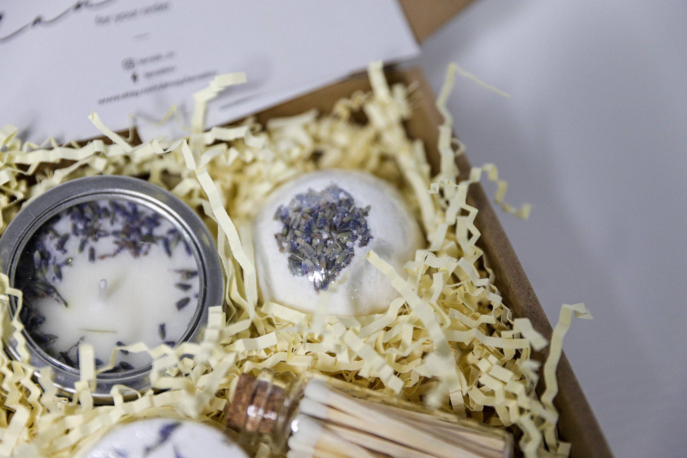 Lensik I&V - Wholesale Bath & Body Set - Lavender spa set, gift box, Birthday gift, Christmas gift 3