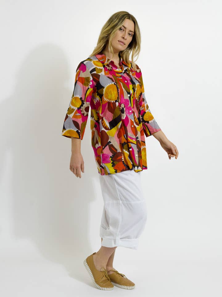 Mozaic by Euro Dreaming - Wholesale Buttoned-down shirt – Women's - Maroochy Collared Shirt in Bold Floral1
