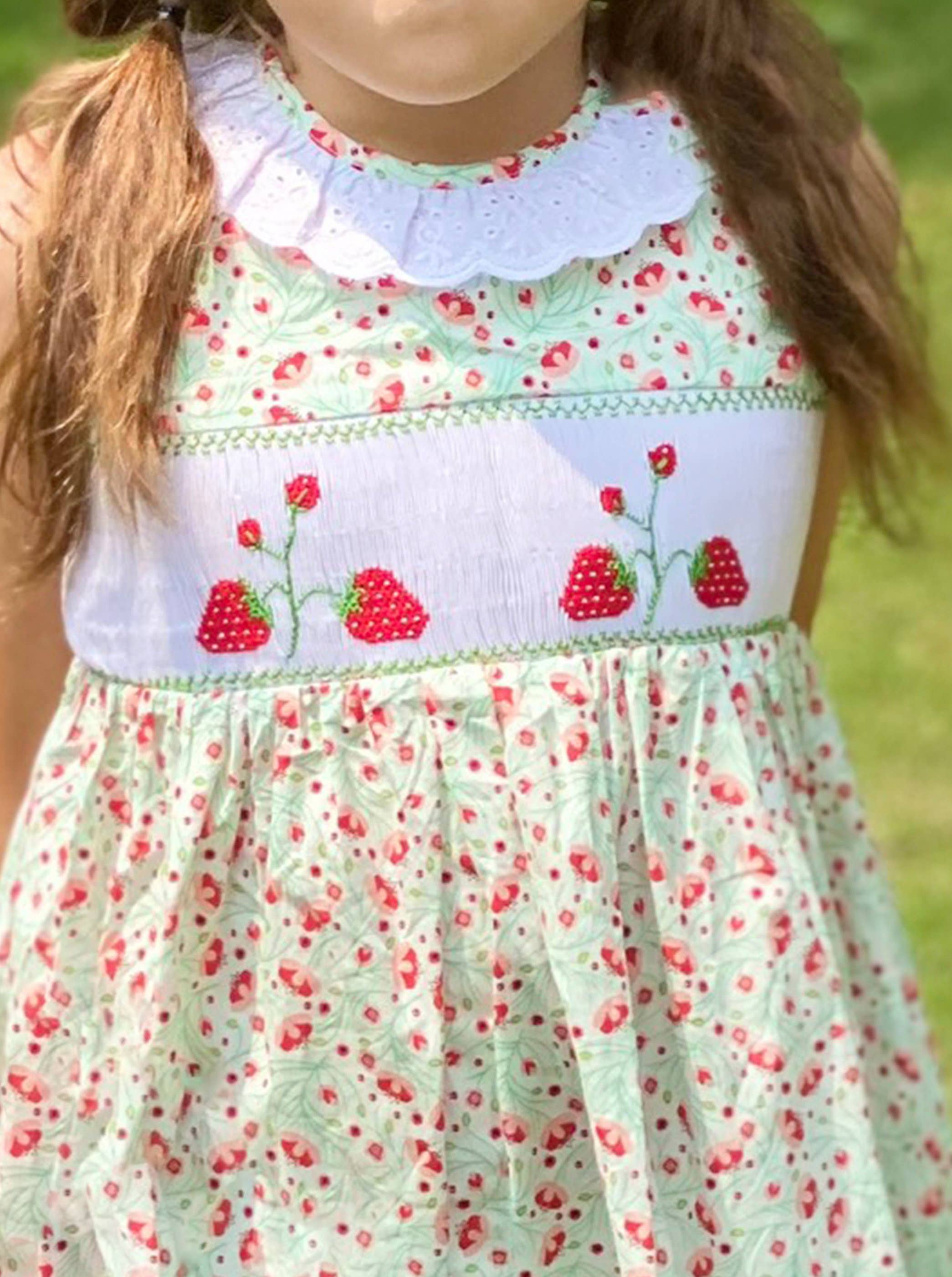 Angeline Kids – wholesale Dress – Kids – Baby Girls Spring Summer Strawberry Hand Smocked Dress2