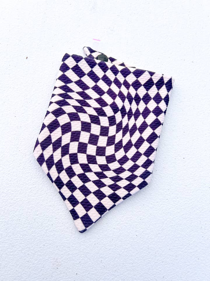 Svart/Off Vit Vågig Checker Bandana för wholesale av Blonde Sausage Co.