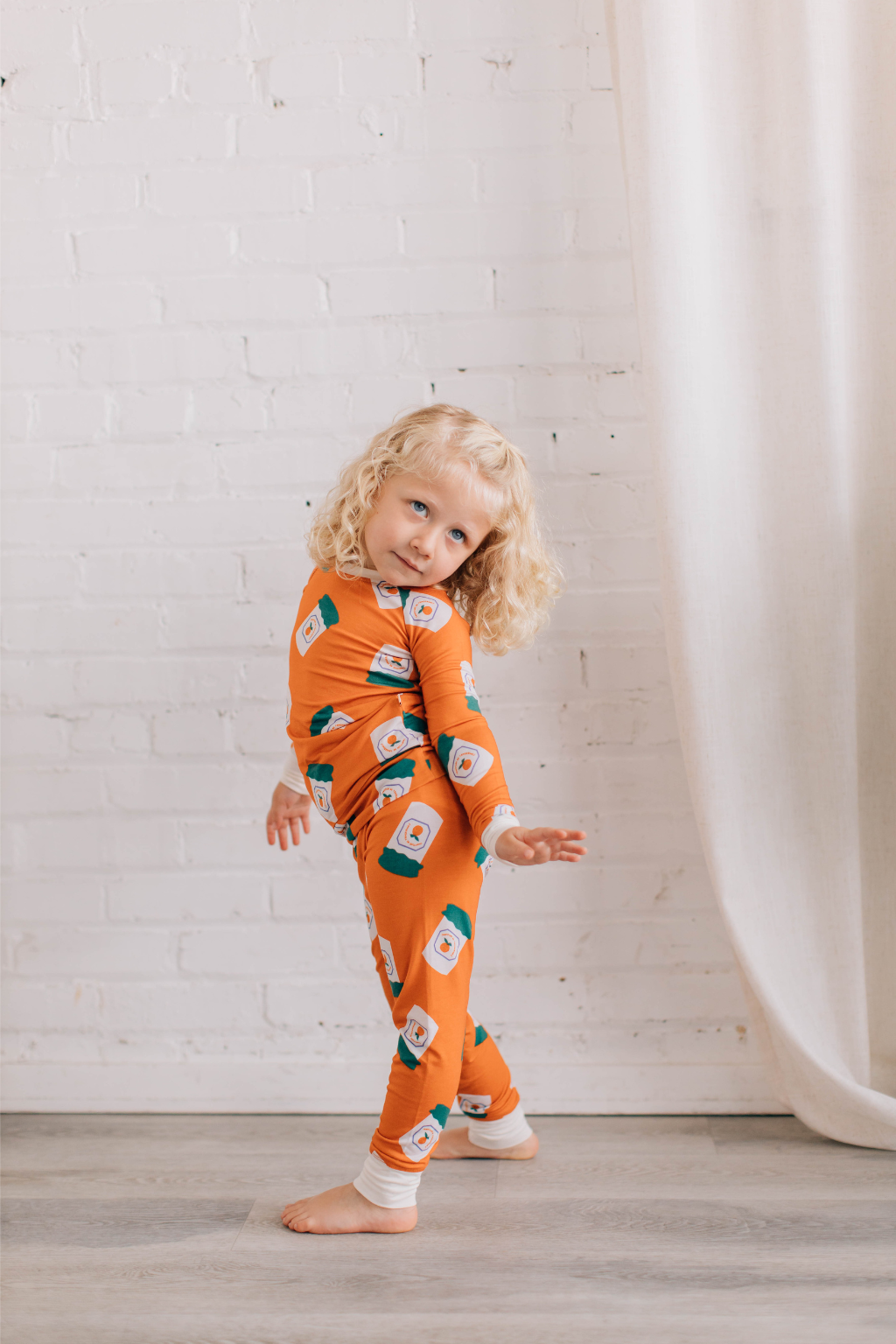 Tangerine Rêve - Wholesale Sleepwear Set - Kids - Confiture de Tangerines Pajamas2